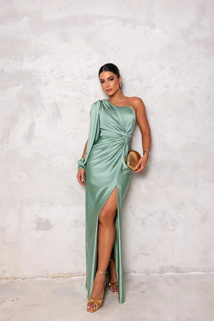 Alison - Elegant Slit Maxi-Dress